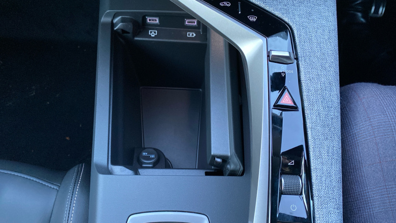 Peugeot 5008 157kW Allure 73kWh 5dr Auto Electric Estate